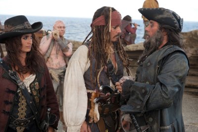 Penelope Cruz, Johnny Depp, Ian McShane in Pirates of the Caribbean: On Stranger Tides